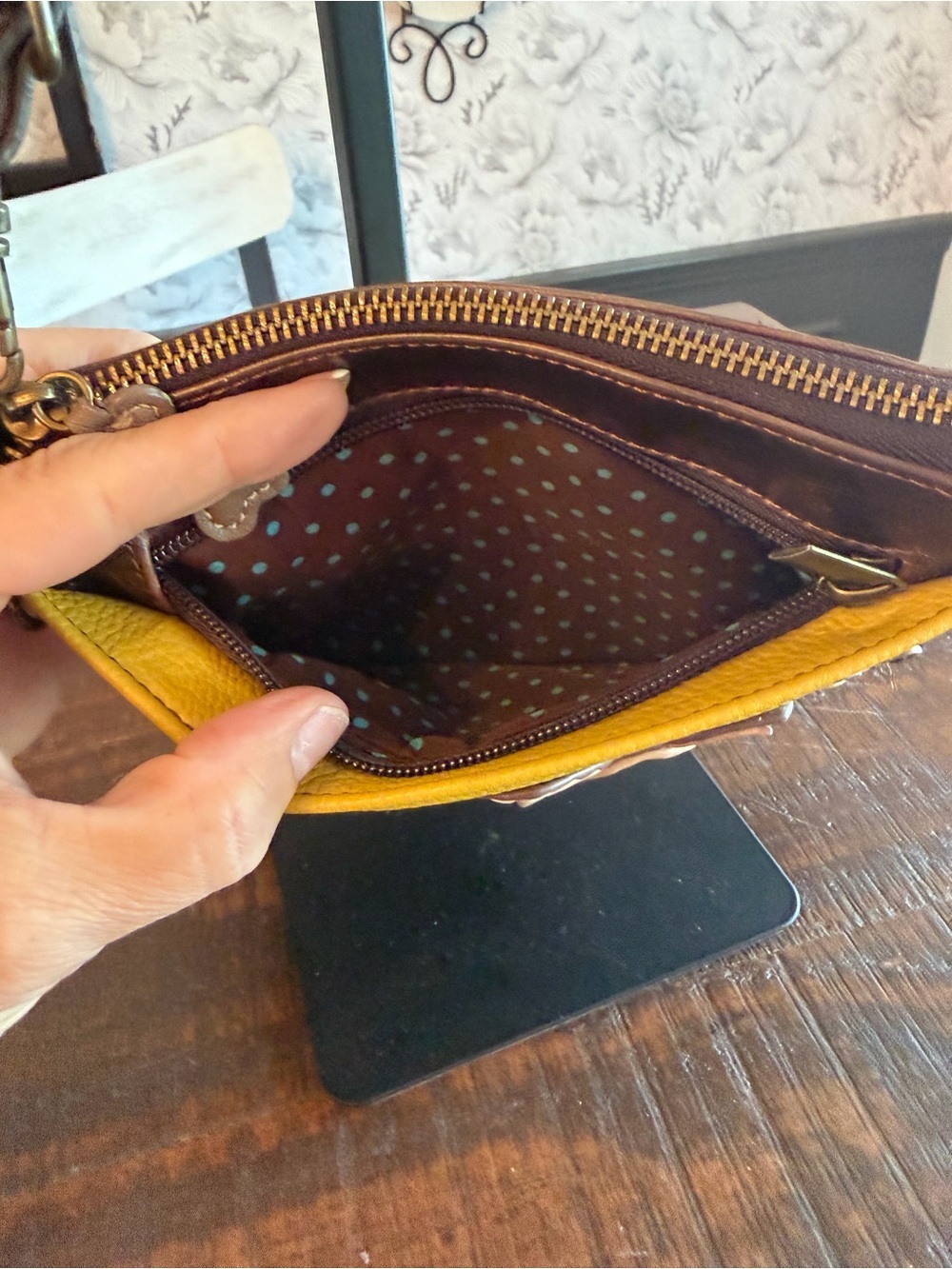 Chala Yellow & Brown Corgi Applique Crossbody Bag - Picture 6 of 7